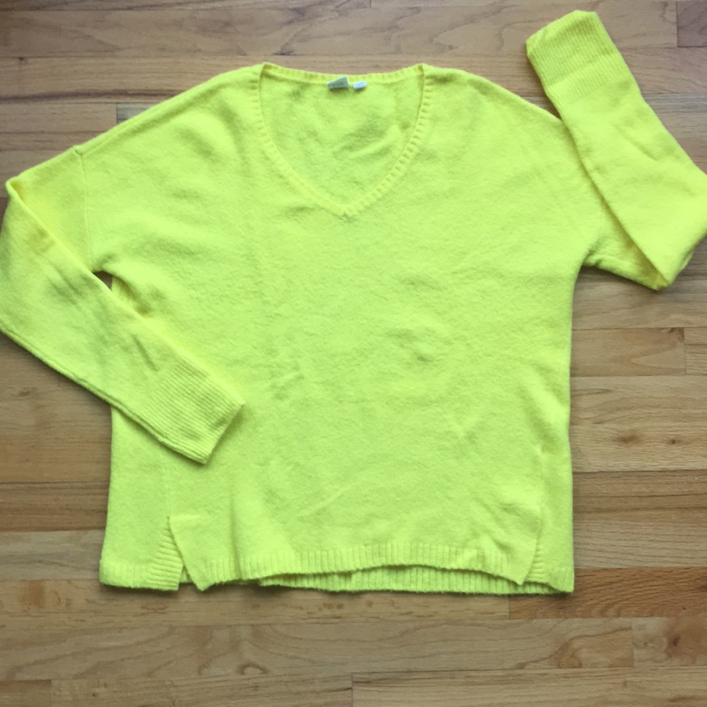 Yellow oversized Gap sweater